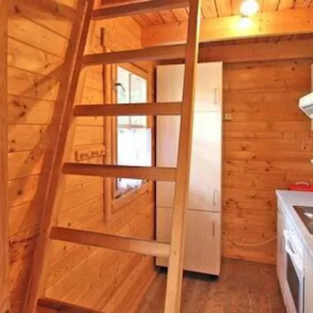 Gemuetliche Ferienhuette Am Mit Grossem Garten Feriehus *